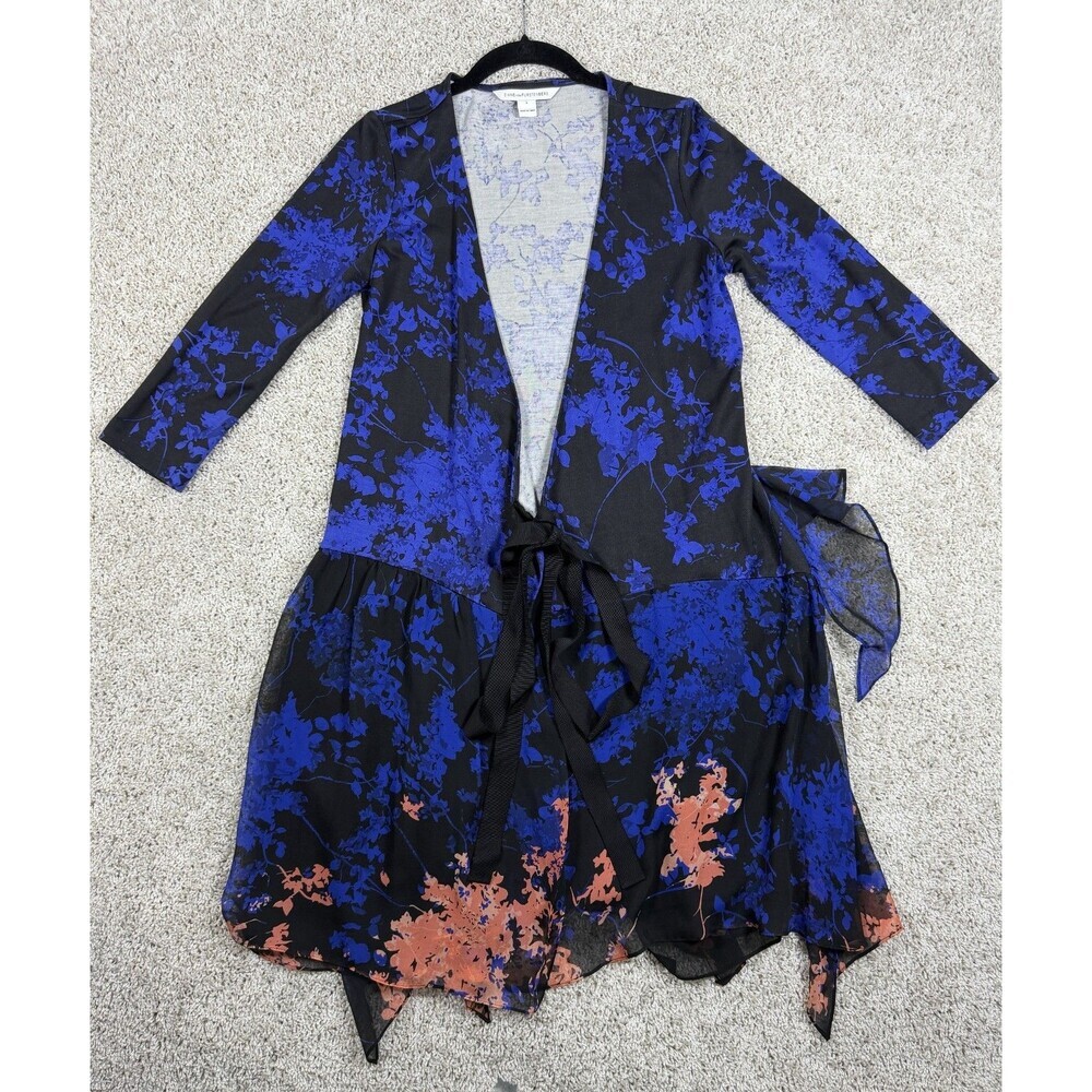 DVF Diane Von Furstenberg Silk Wrap Dress Blue Floral Size 4